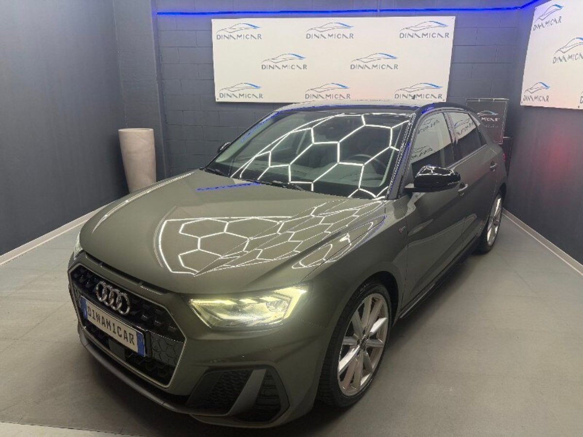 Audi A1 Sportback 30 TFSI Identity Black
