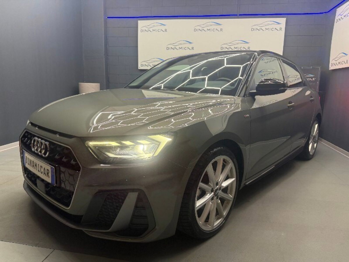 Audi A1 Sportback 30 TFSI Identity Black (3)