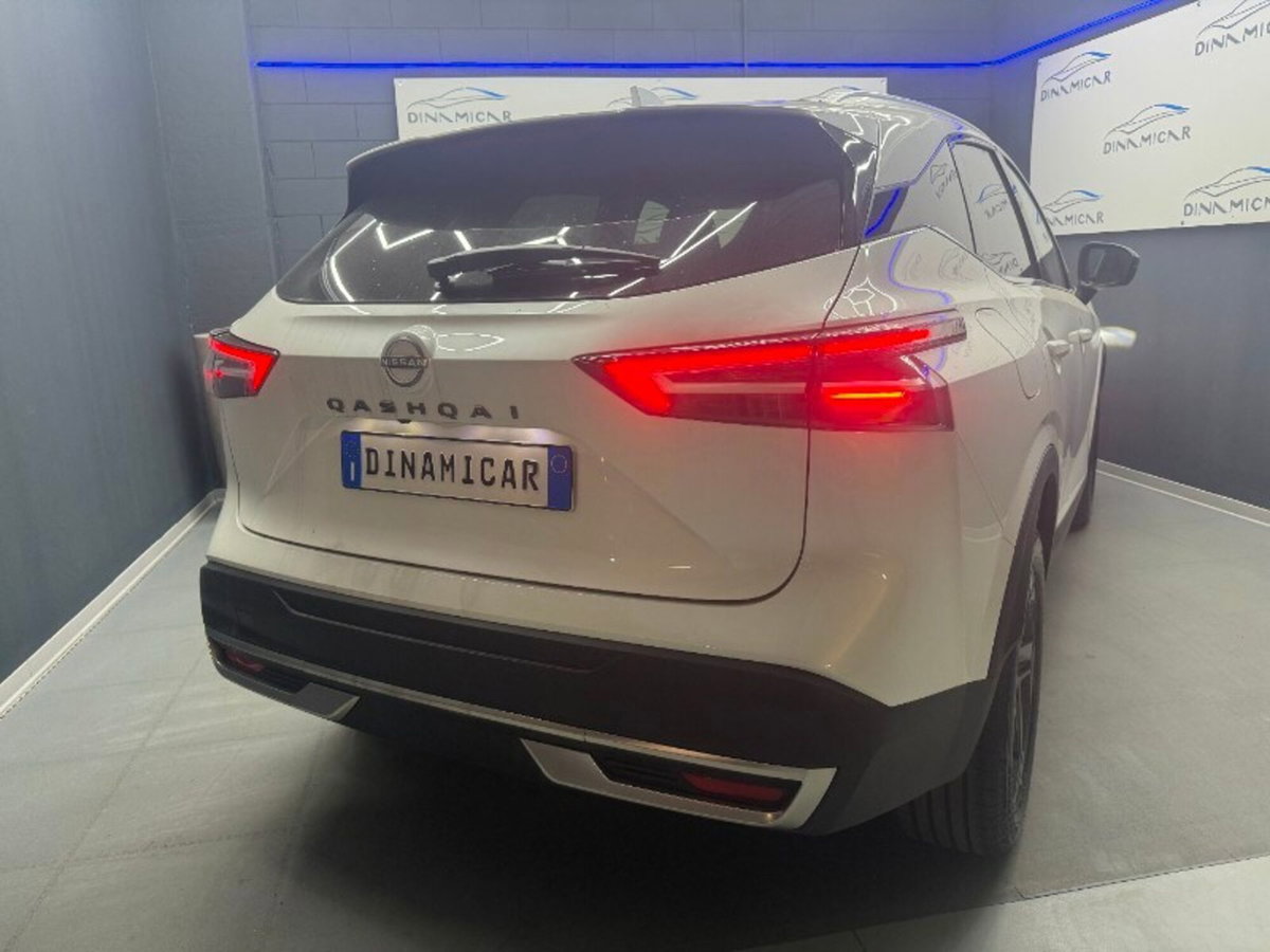 Nissan Qashqai 1.3 mhev N-Connecta 2wd 140cv (5)