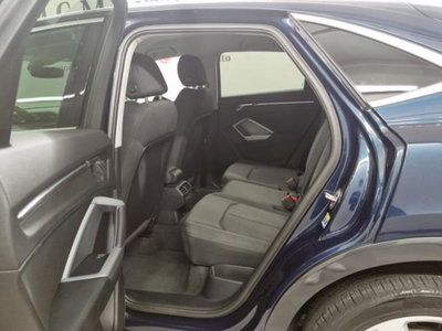 Audi Q3 Sportback 35 TFSI S tronic Business Plus (10)