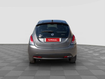Lancia Ypsilon 1.0 FireFly 5 porte S&S Hybrid Silver Plus (4)