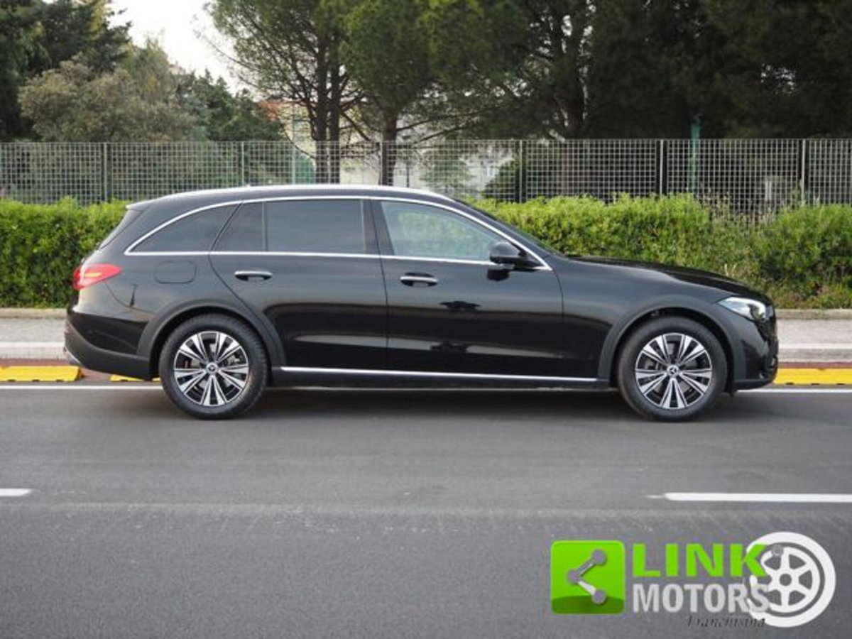 Mercedes-Benz Classe C Station Wagon All-Terrain 220 d mhev Premium Plus 4matic auto (19)