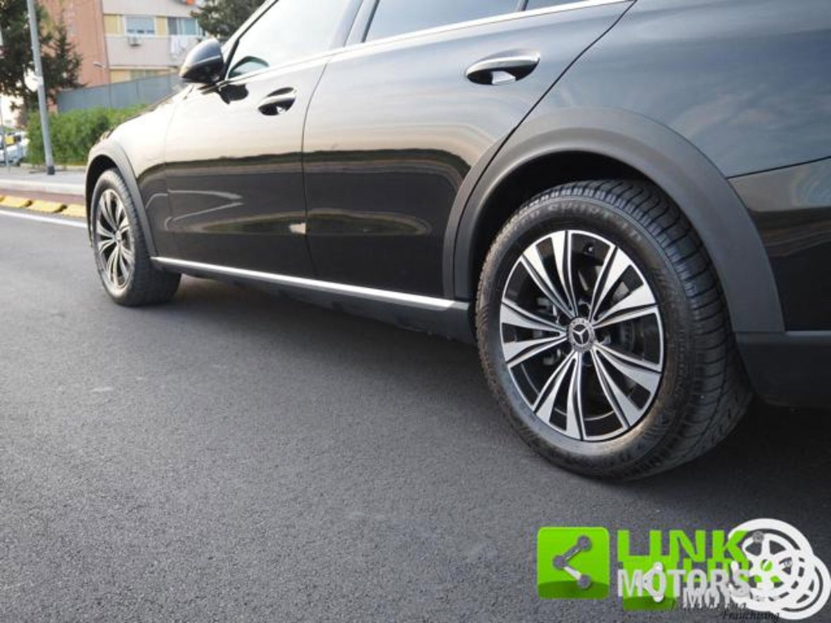 Mercedes-Benz Classe C Station Wagon All-Terrain 220 d mhev Premium Plus 4matic auto (9)