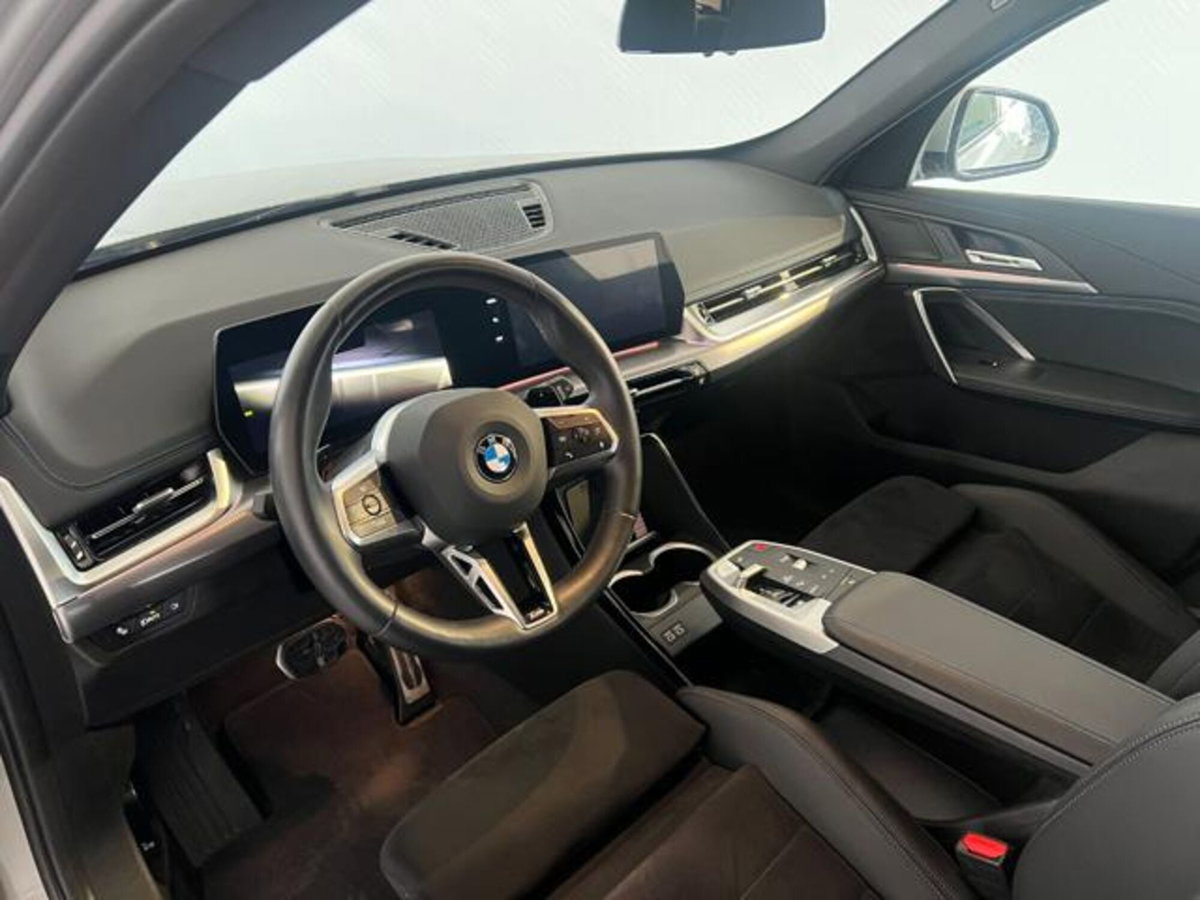 BMW X1 xDrive 23i Msport (10)
