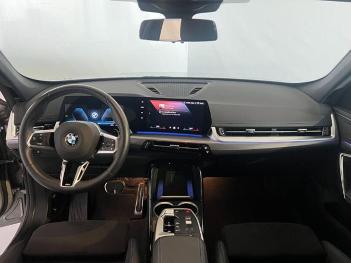 BMW X1 xDrive 23i Msport (11)