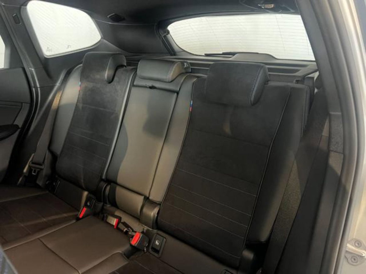 BMW X1 xDrive 23i Msport (12)