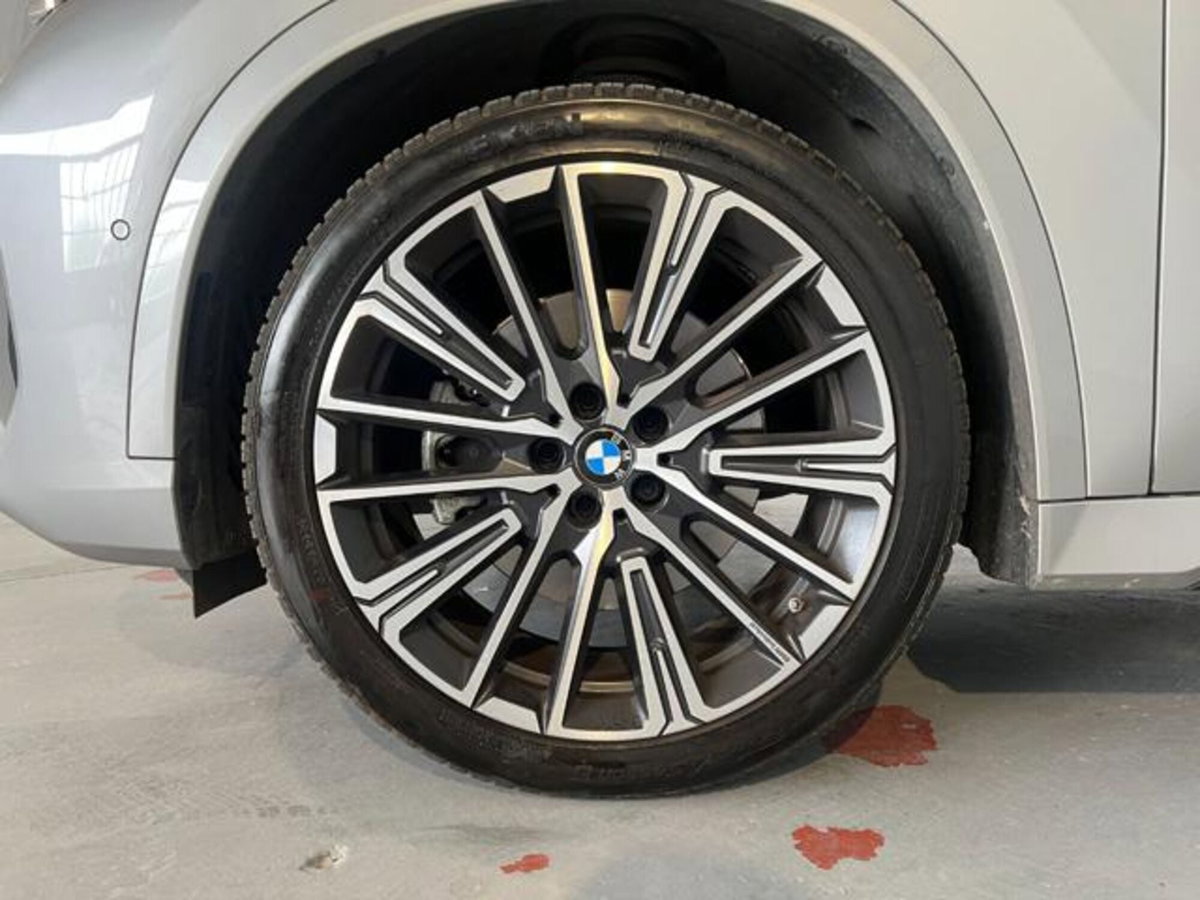 BMW X1 xDrive 23i Msport (7)