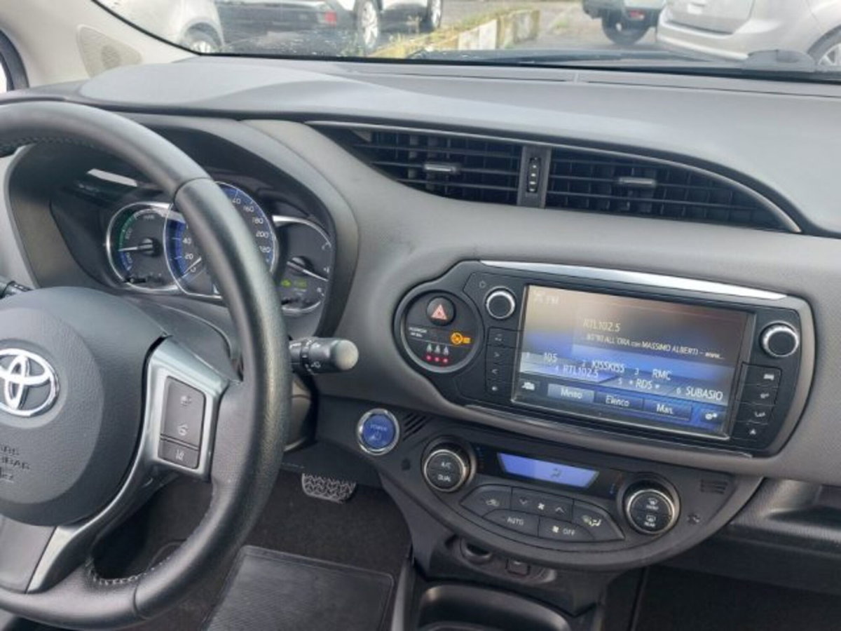 Toyota Yaris 1.5 Hybrid 5 porte Energy (20)