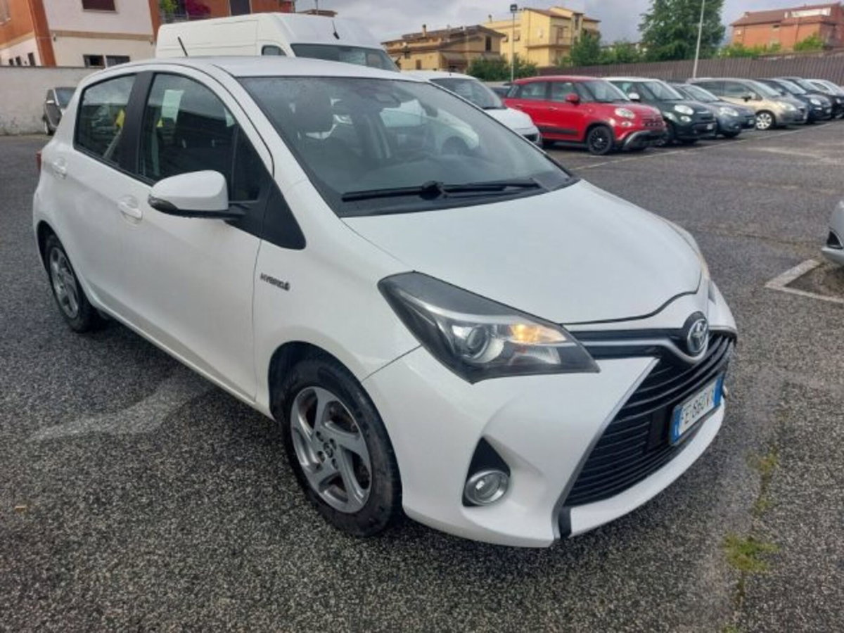 Toyota Yaris 1.5 Hybrid 5 porte Energy (3)