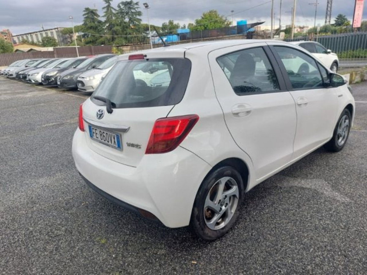 Toyota Yaris 1.5 Hybrid 5 porte Energy (4)