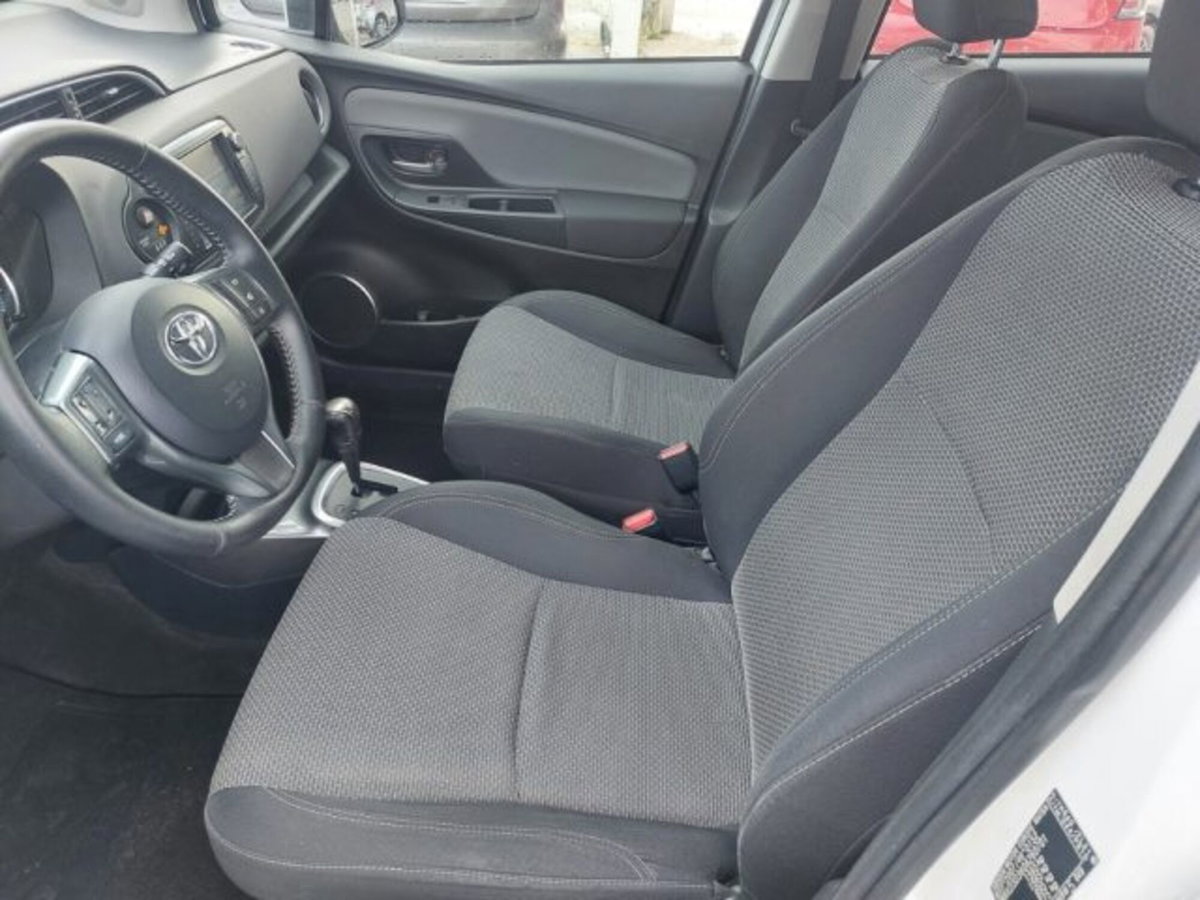 Toyota Yaris 1.5 Hybrid 5 porte Energy (6)