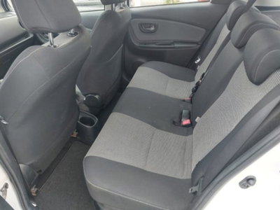 Toyota Yaris 1.5 Hybrid 5 porte Energy (7)
