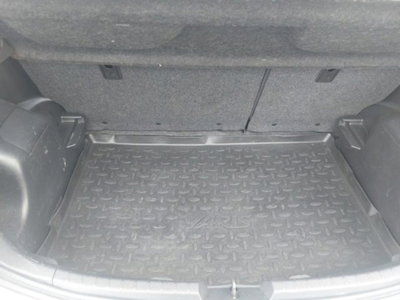 Toyota Yaris 1.5 Hybrid 5 porte Energy (8)