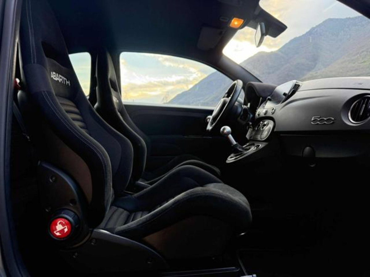 Abarth 595 595 1.4 Turbo T-Jet 180 CV Competizione (15)