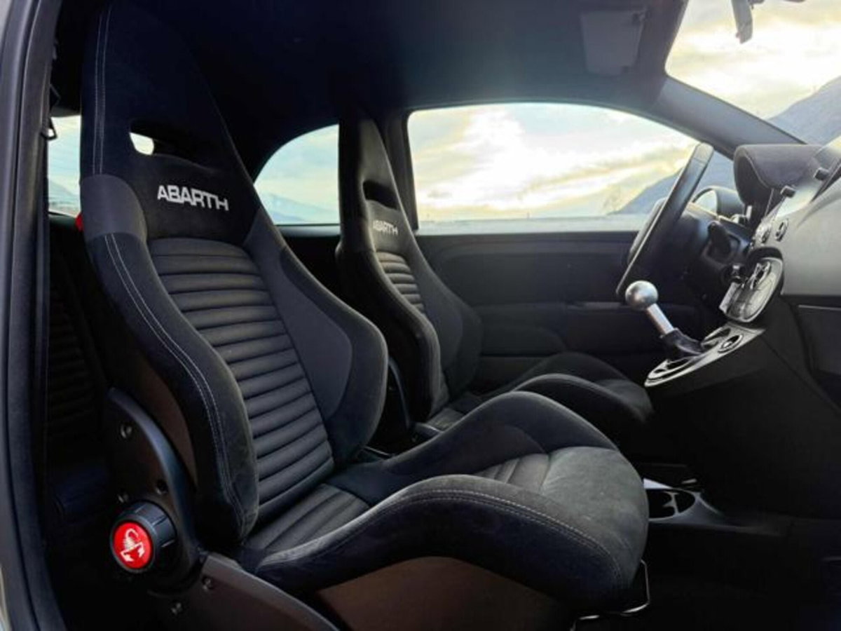 Abarth 595 595 1.4 Turbo T-Jet 180 CV Competizione (17)