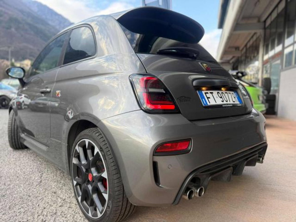 Abarth 595 595 1.4 Turbo T-Jet 180 CV Competizione (6)