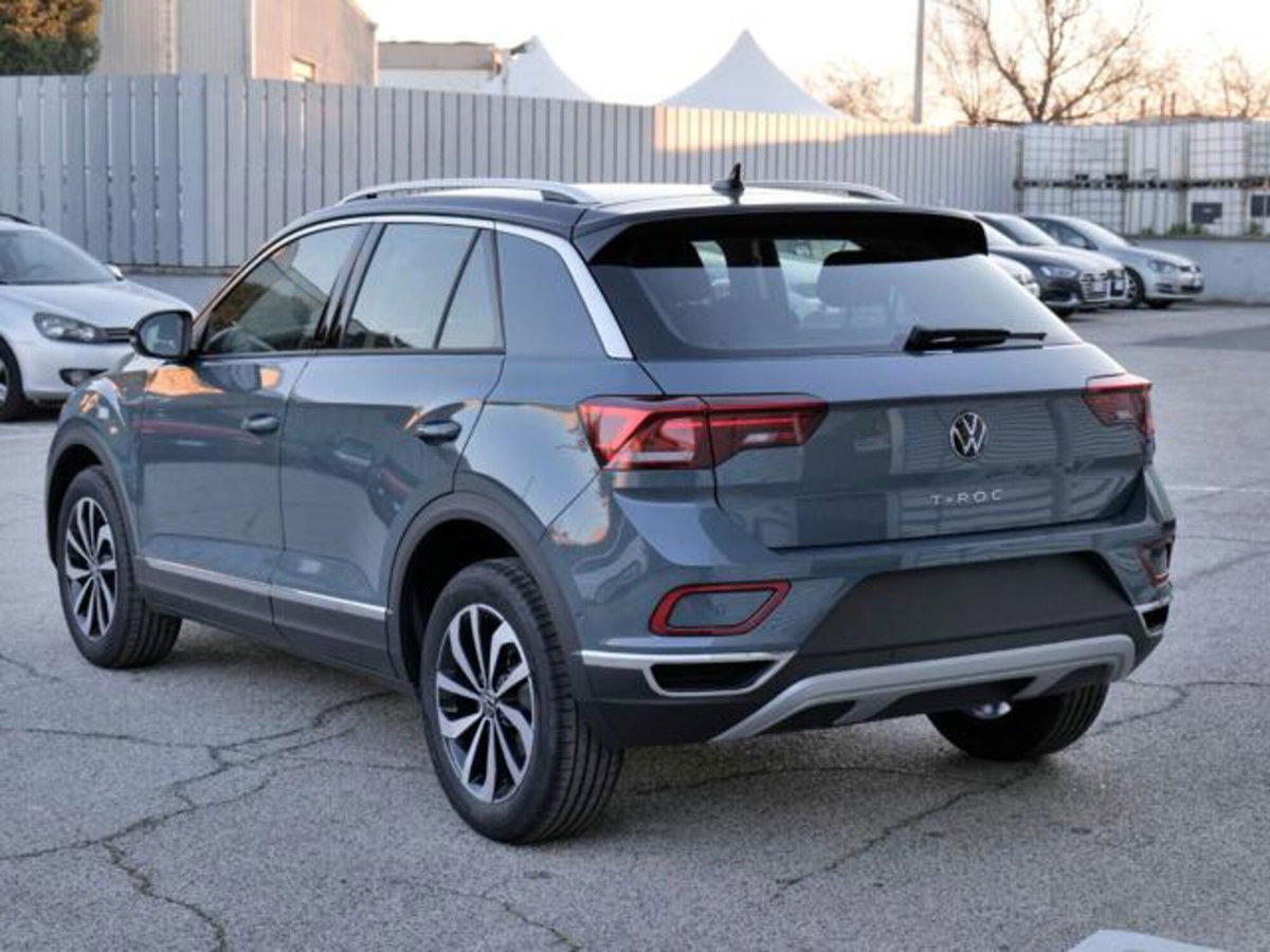 Volkswagen T-Roc 1.0 tsi Style 115cv (3)