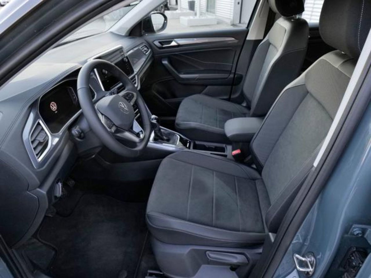 Volkswagen T-Roc 1.0 tsi Style 115cv (5)