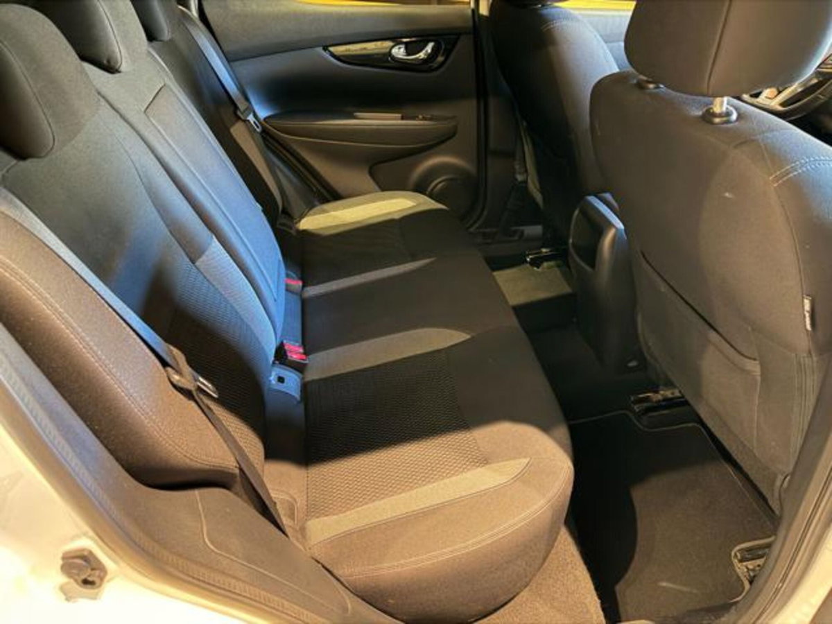 Nissan Qashqai 1.5 dCi Business (15)