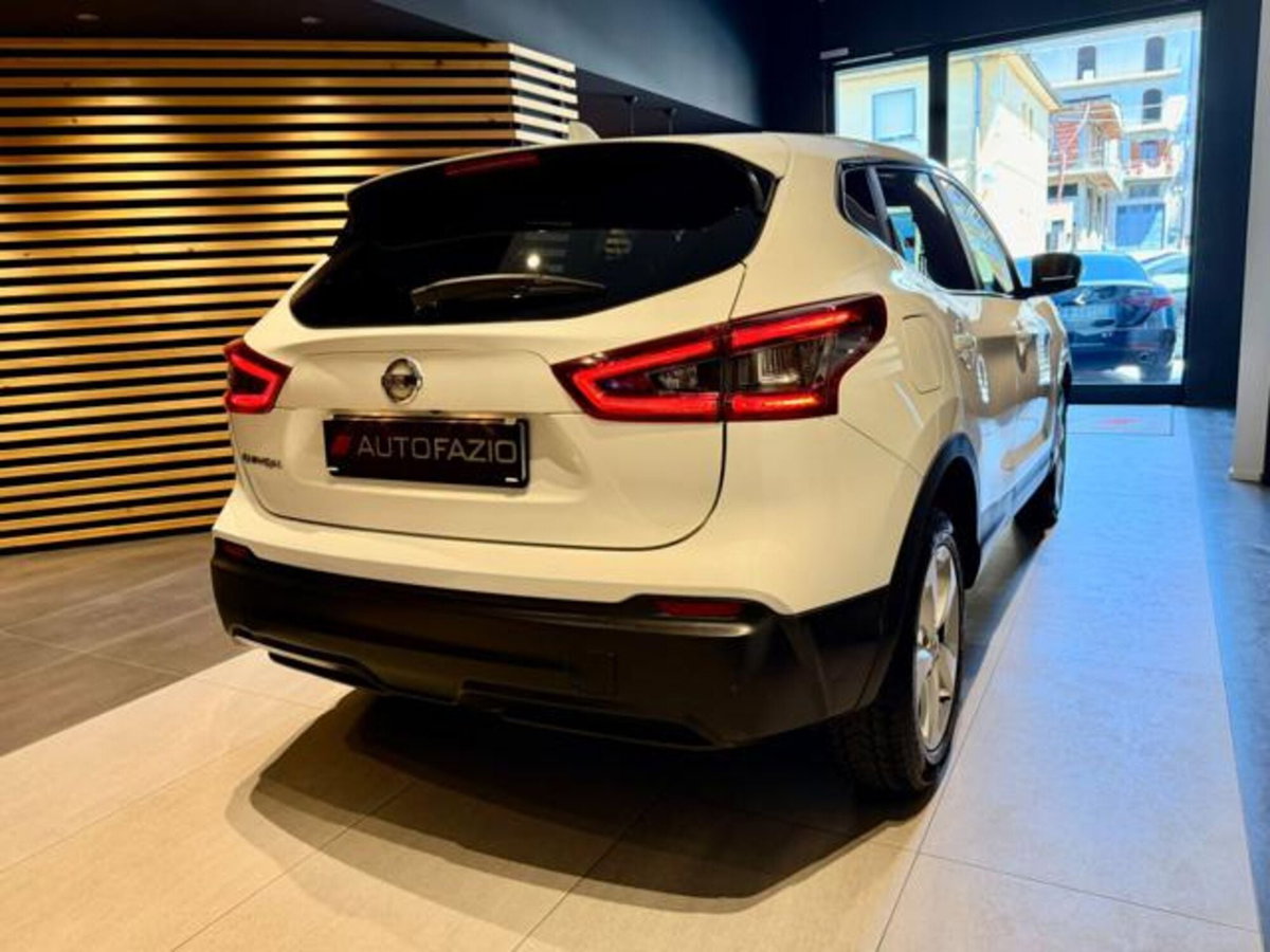 Nissan Qashqai 1.5 dCi Business (19)