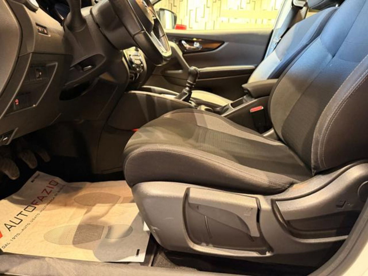 Nissan Qashqai 1.5 dCi Business (20)
