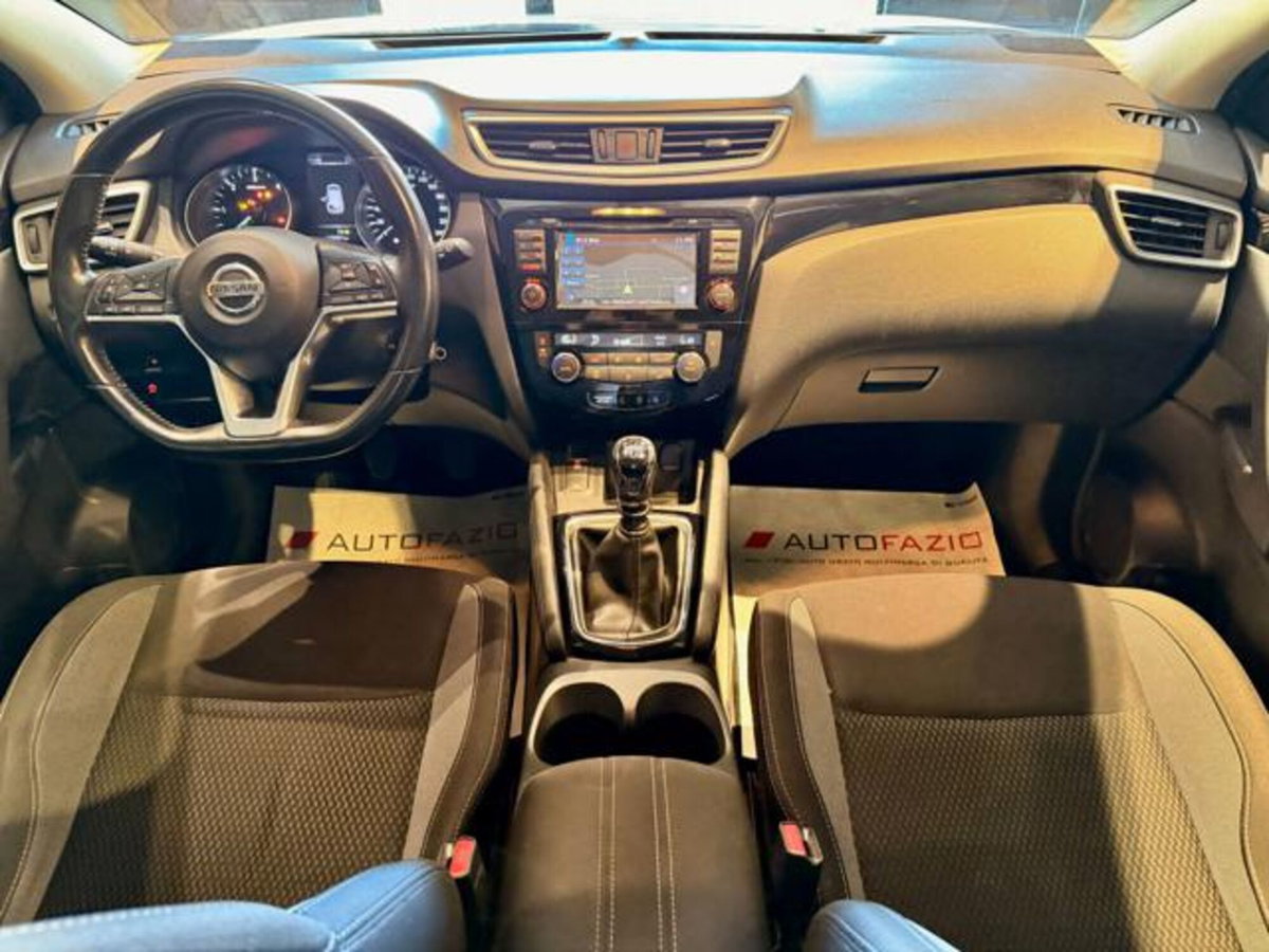 Nissan Qashqai 1.5 dCi Business (4)