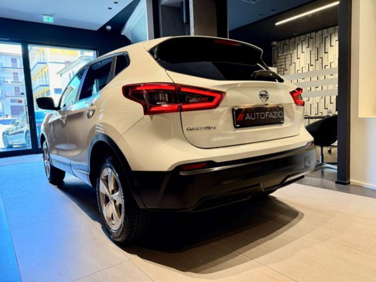 Nissan Qashqai 1.5 dCi Business (5)