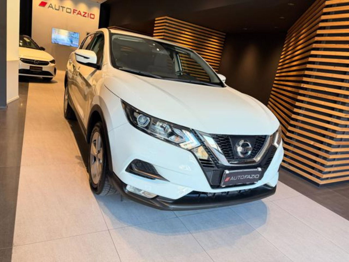 Nissan Qashqai 1.5 dCi Business (7)