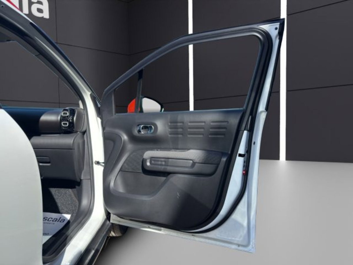 Citroen C3 Aircross BlueHDi 100 S&S Shine (17)