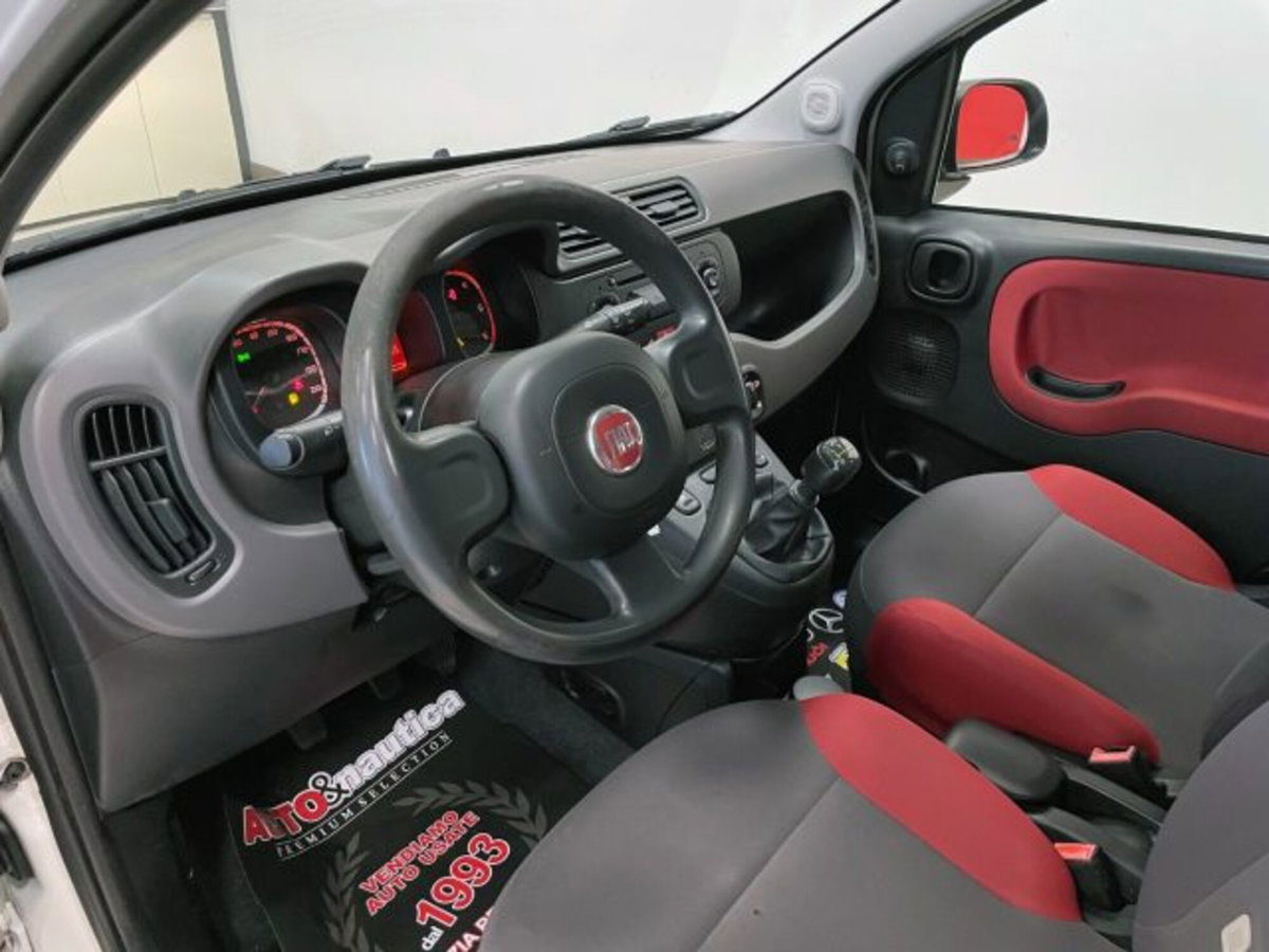 Fiat Panda 1.3 MJT 95 CV S&S Lounge (17)