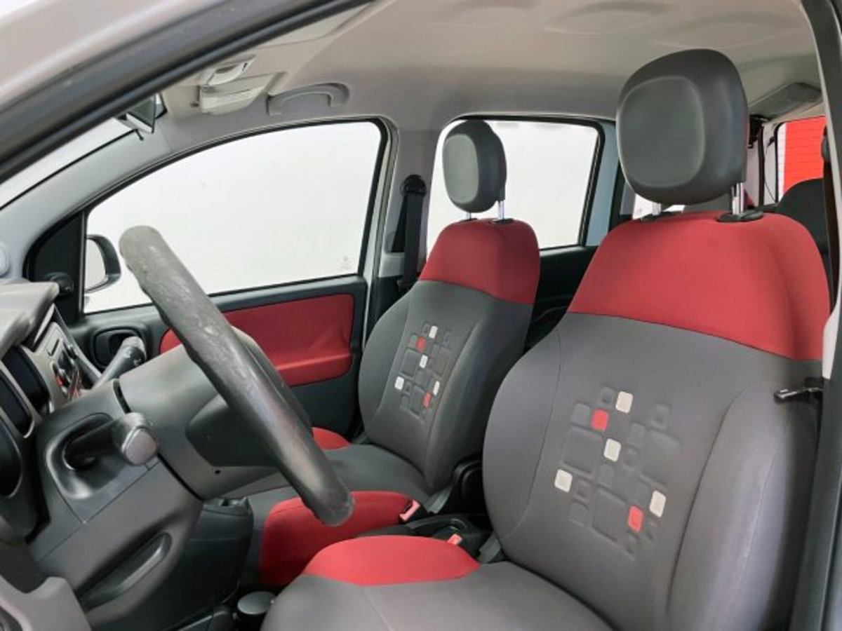 Fiat Panda 1.3 MJT 95 CV S&S Lounge (18)