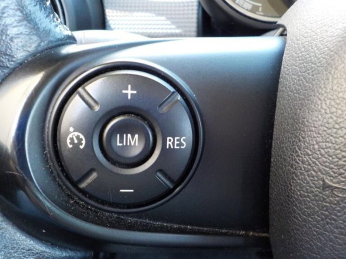 MINI Mini 1.5 Cooper D (18)