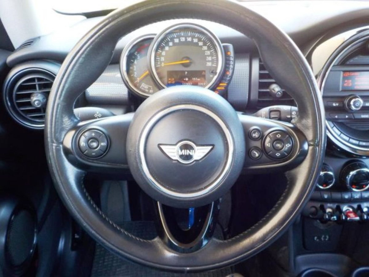 MINI Mini 1.5 Cooper D (19)