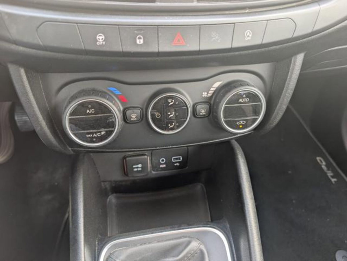Fiat Tipo Station Wagon Tipo 1.6 Mjt S&S DCT SW Lounge (10)