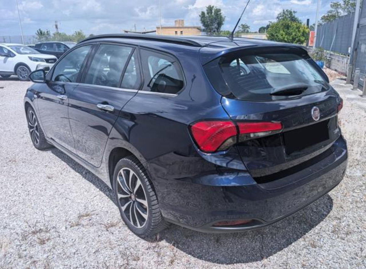 Fiat Tipo Station Wagon Tipo 1.6 Mjt S&S DCT SW Lounge (4)