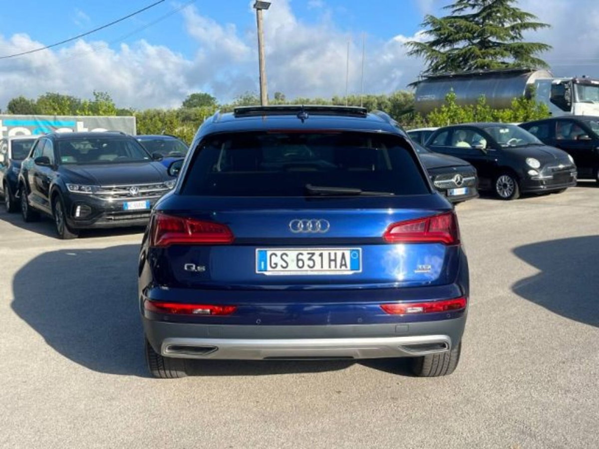 Audi Q5 2.0 TDI 190 CV quattro S tronic Business Sport (4)