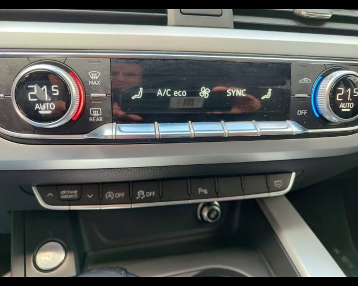 Audi A4 Avant 2.0 TDI 150 CV ultra S tronic (12)