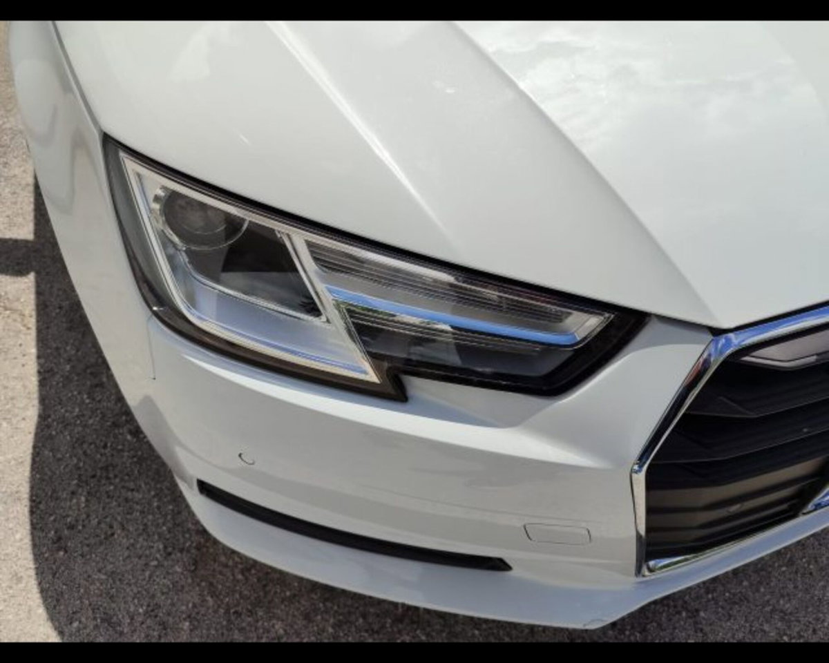 Audi A4 Avant 2.0 TDI 150 CV ultra S tronic (18)