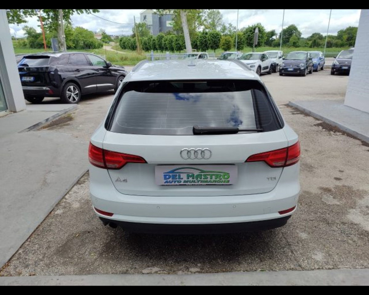 Audi A4 Avant 2.0 TDI 150 CV ultra S tronic (5)