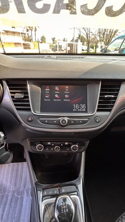 Opel Crossland X 1.6 ECOTEC D 8V Start&Stop Innovation (19)