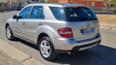 Mercedes-Benz Classe ML 320 CDI Sport (5)