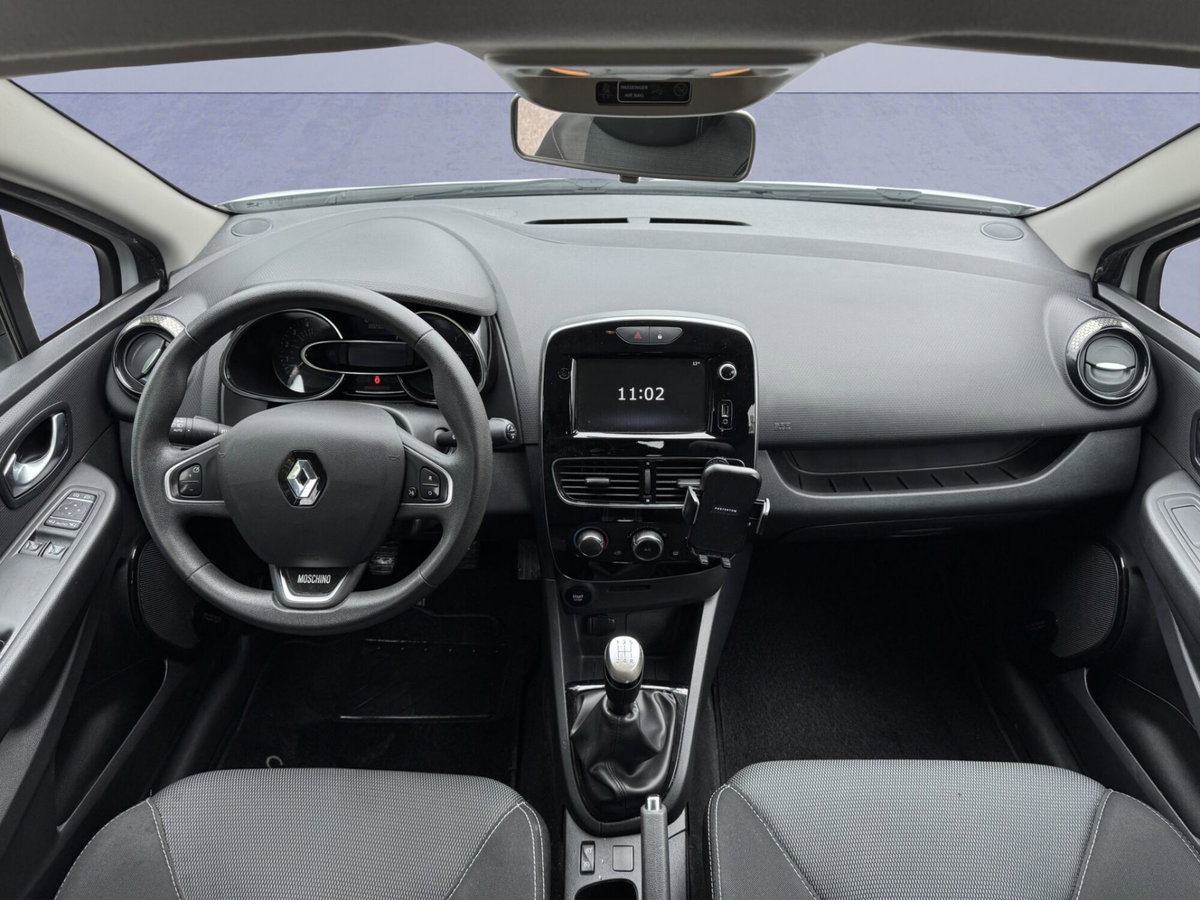 Renault Clio dCi 8V 75 CV 5 porte Moschino Zen (10)