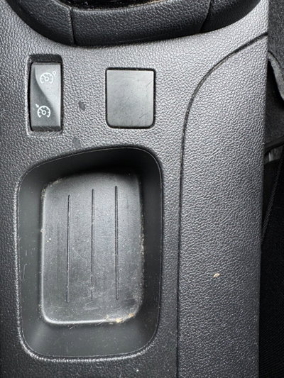 Renault Clio dCi 8V 75 CV 5 porte Moschino Zen (20)