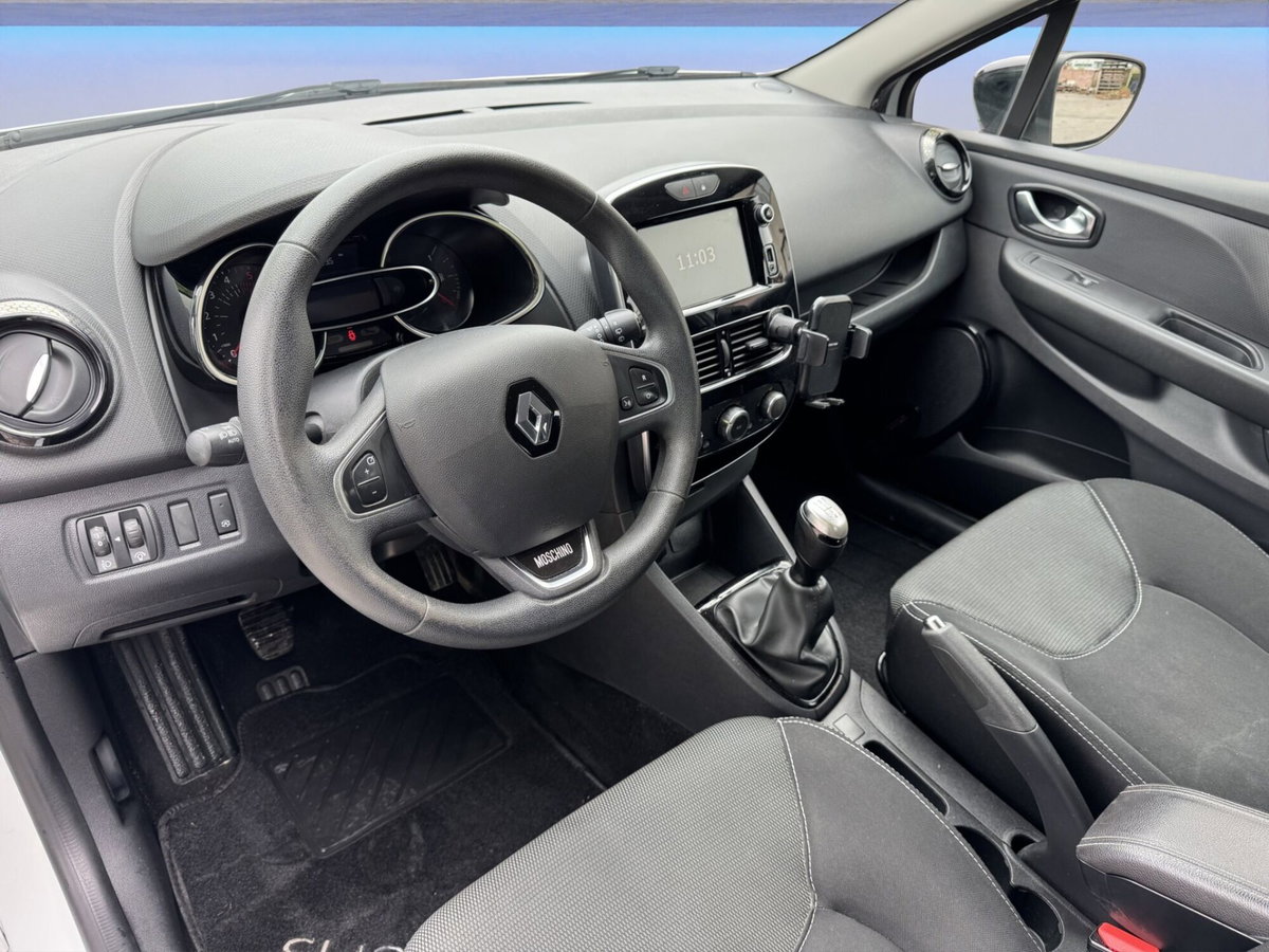 Renault Clio dCi 8V 75 CV 5 porte Moschino Zen (7)