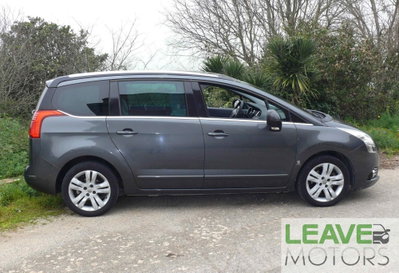 Peugeot 5008 2.0 HDi 150CV Féline (5)