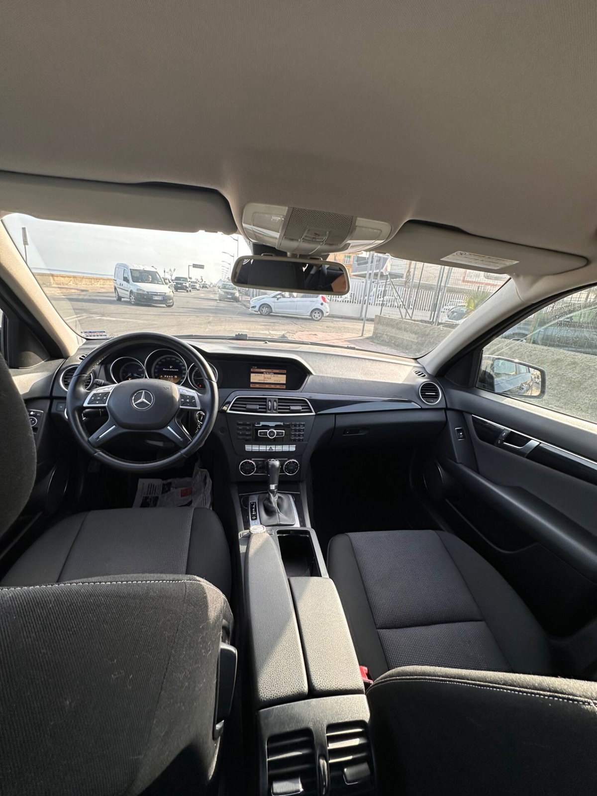 Mercedes-Benz Classe C 200 CDI BlueEFFICIENCY Avantgarde (8)