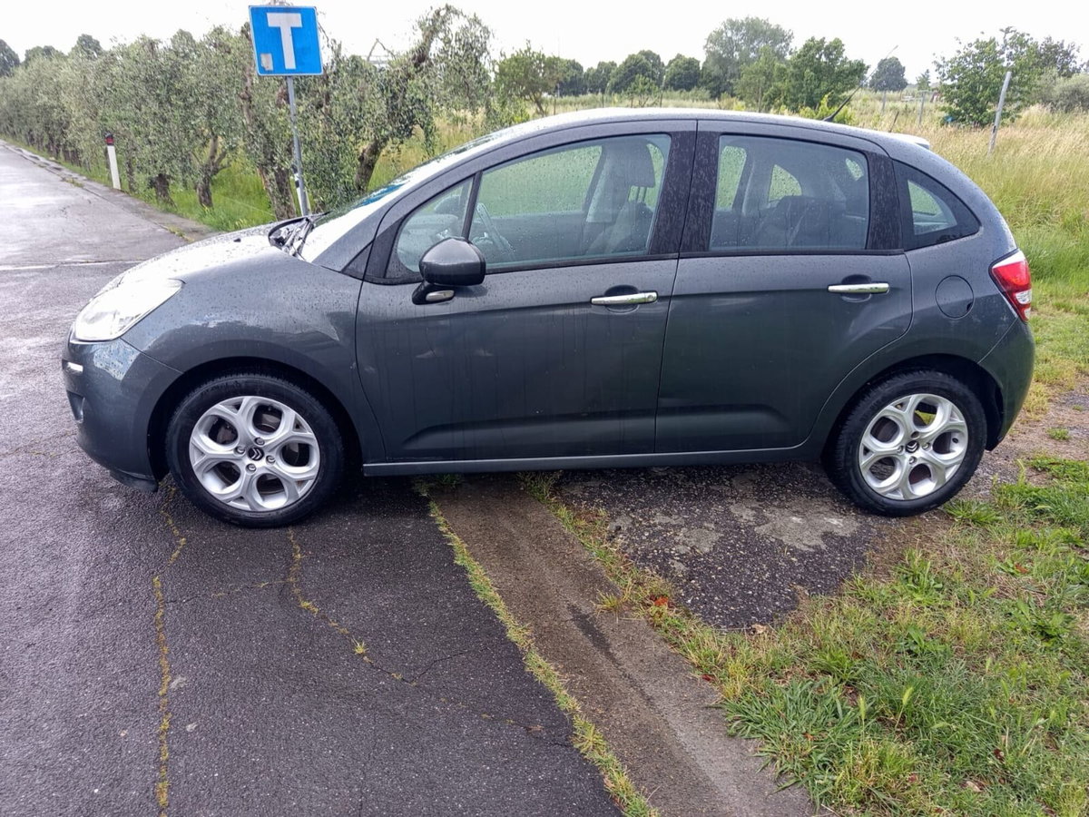 Citroen C3 1.2 VTi 82 Exclusive (5)