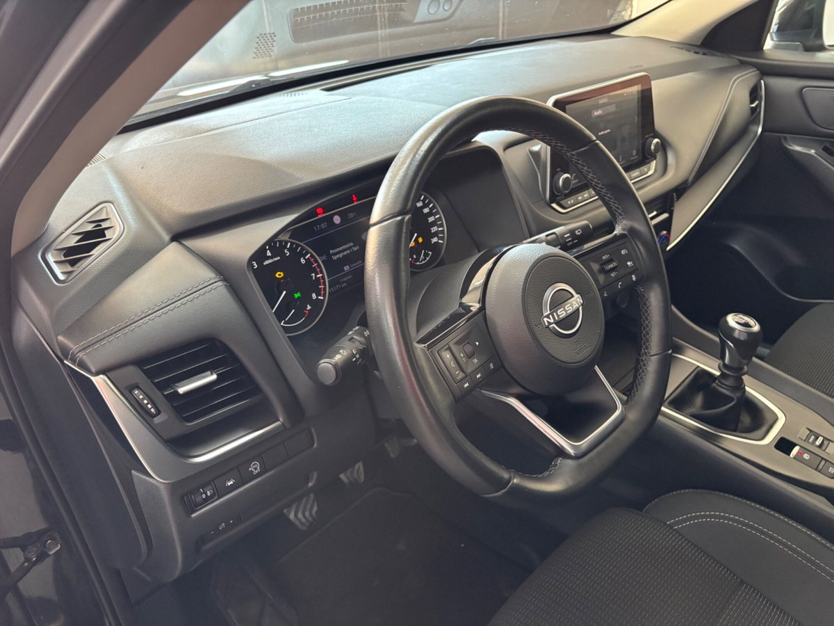 Nissan Qashqai MHEV 140 CV N-Style (10)