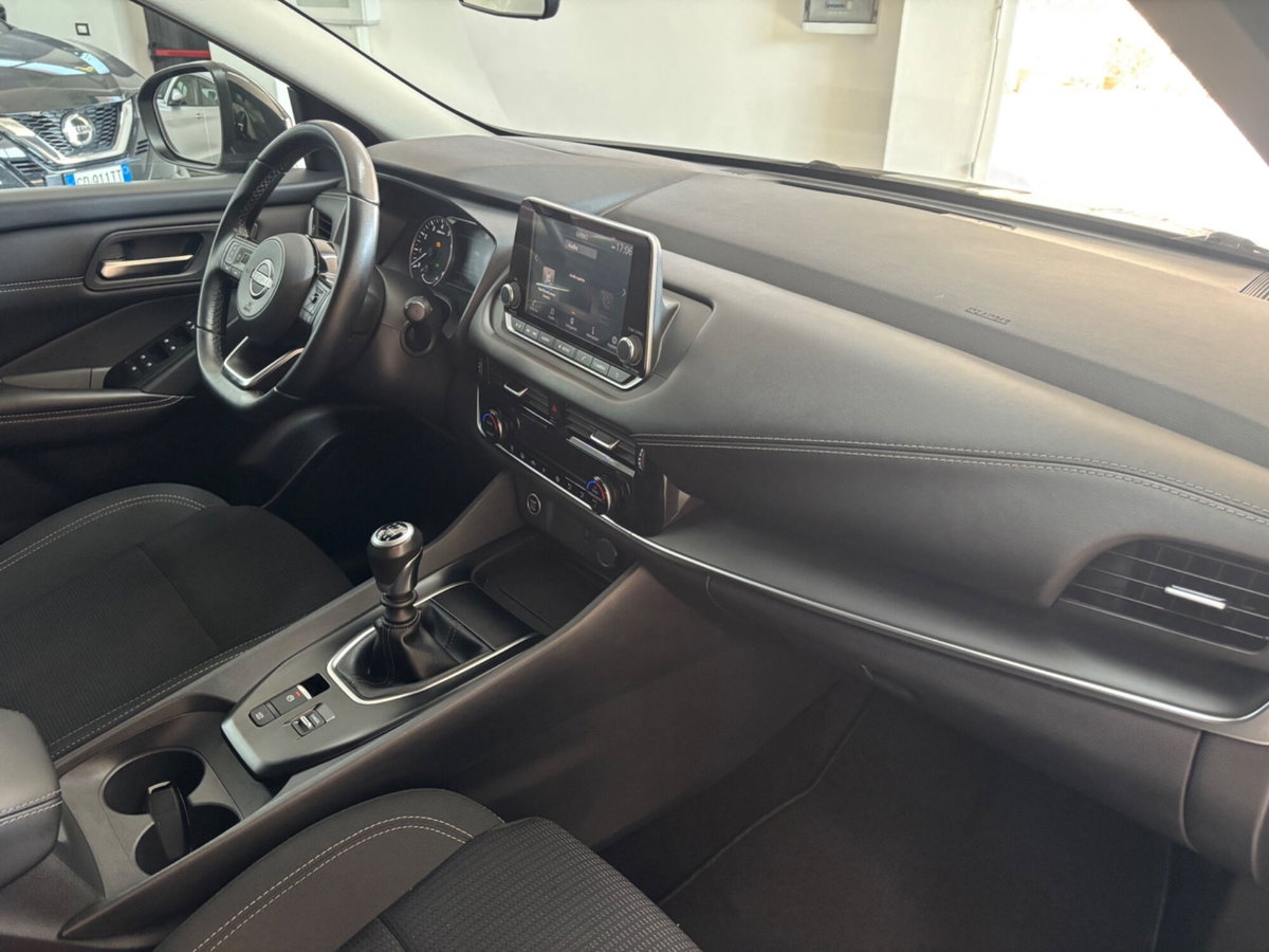 Nissan Qashqai MHEV 140 CV N-Style (13)