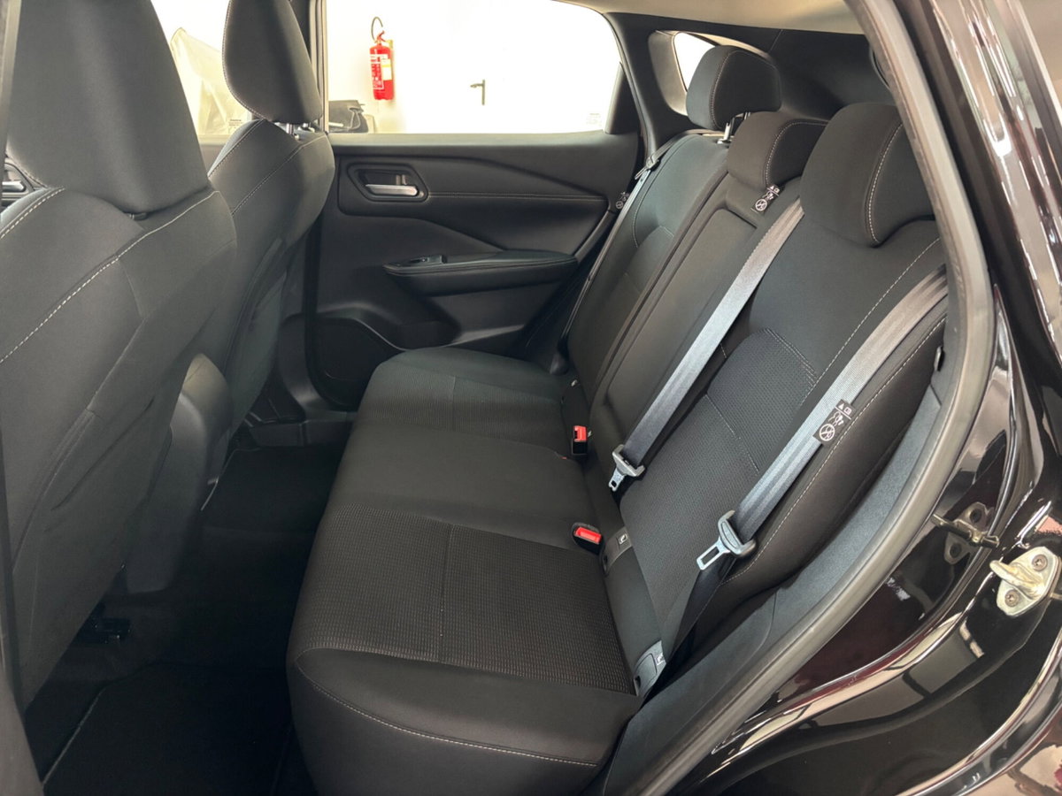 Nissan Qashqai MHEV 140 CV N-Style (8)
